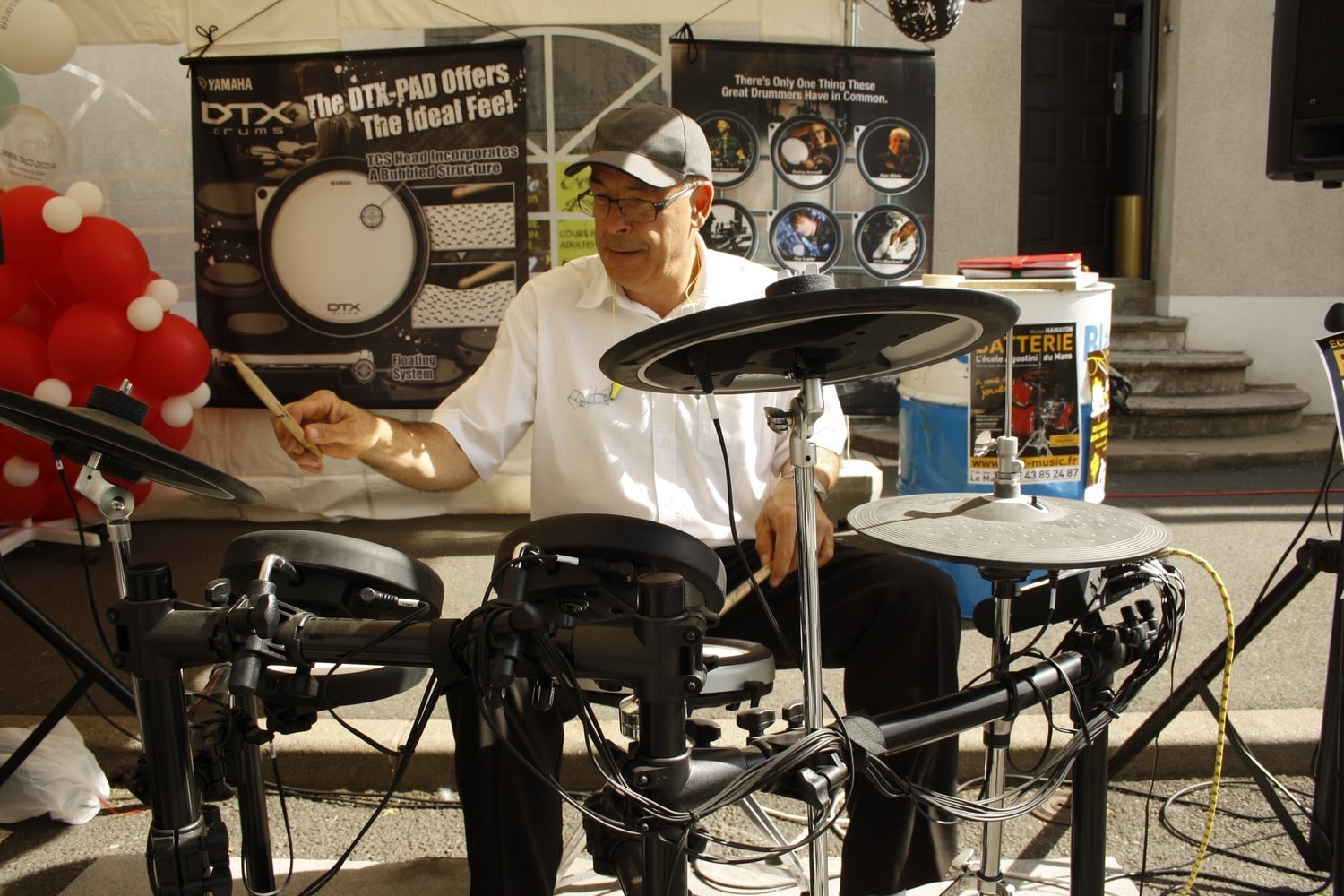 Michel sur batterie électronique