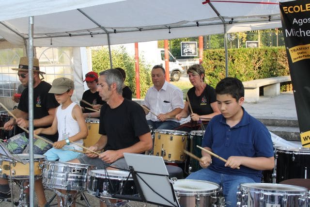 Ensemble caisses claires et toms basses