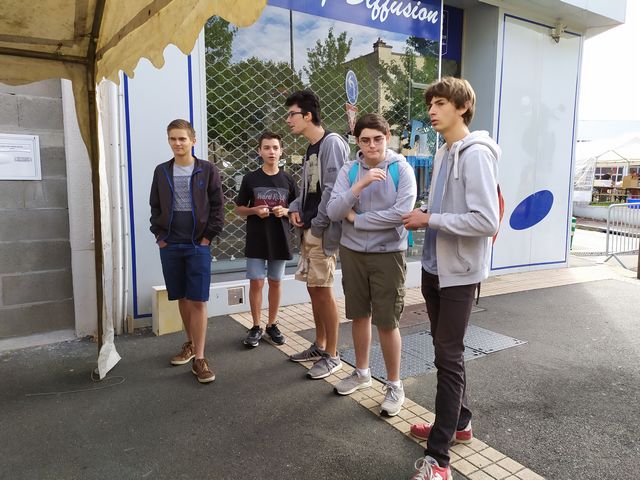 En attendant de jouer