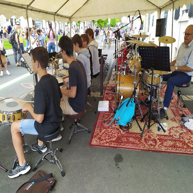 Ensemble de batteurs sur caisses claires